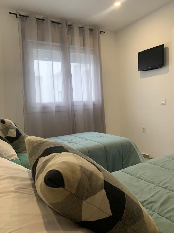 Encanto I solo familias y parejas en zona centro Conil De La Frontera Exterior foto